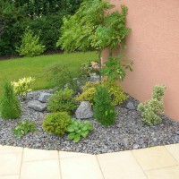 massif minéral en granit - Massif et plantation
